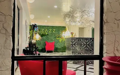Hotel Zazz