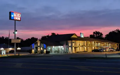 Motel 6 New Boston, TX