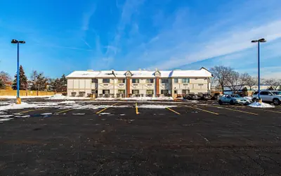 Motel 6 Palatine, IL - Chicago Northwest