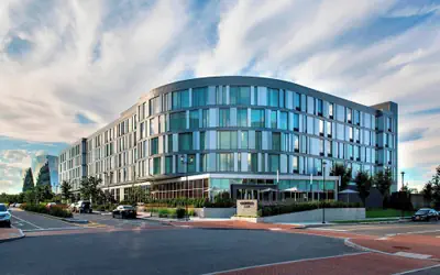 Courtyard Philadelphia South at The Navy Yard