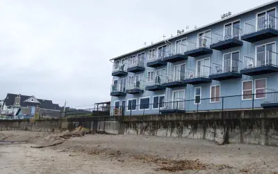 The Sandcastle Beachfront Hotel