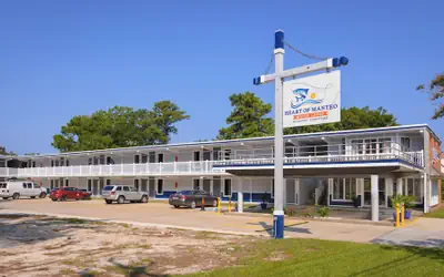 Heart of Manteo Motor Lodge