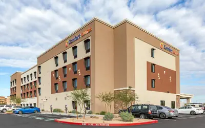 Comfort Suites Scottsdale Talking Stick Entertainment District