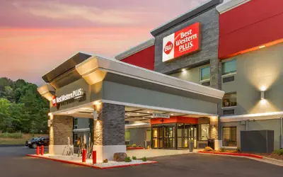 Best Western Plus Cleveland Inn & Suites