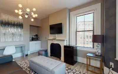 Premier Suites - Bay Village