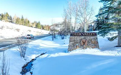 Boulder Creek 3 Bedrooms BCC-1101 by KBM