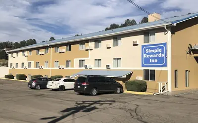 Simple Rewards Inn