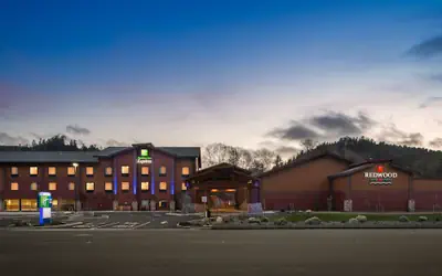 Holiday Inn Express Klamath - Redwood Ntl Pk Area by IHG