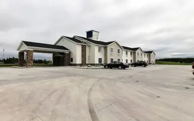 AmeriVu Inn and Suites