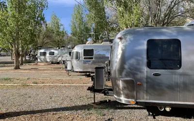 Cedar Creek Lodging & RV Park