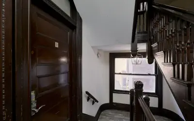 White House at Grand Central