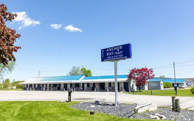 Anchor Bay Inn and Suites