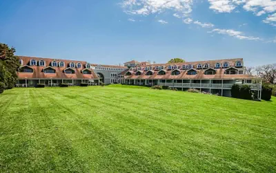 Oceancliff Resort I & II