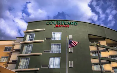 Courtyard by Marriott Charleston Downtown/Civic Center