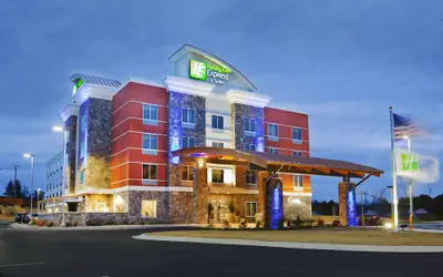Holiday Inn Express & Suites Hot Springs by IHG