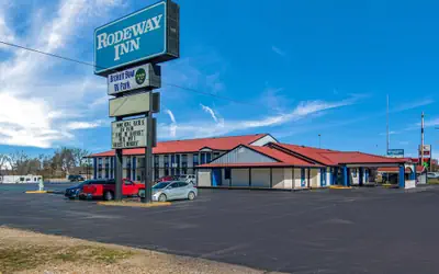 Rodeway Inn Broken Bow - Hochatown