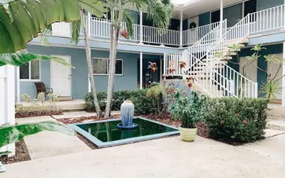 Galleria Apartments by Lowkl