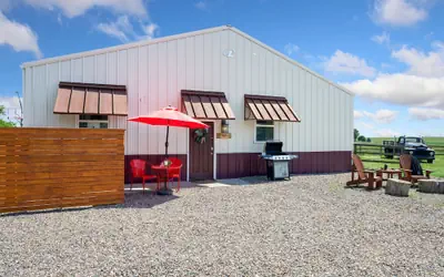 Llama-stay at Spooky Tooth Ranch – Mtn Views!!