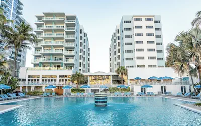 Sherry Frontenac Oceanfront Hotel