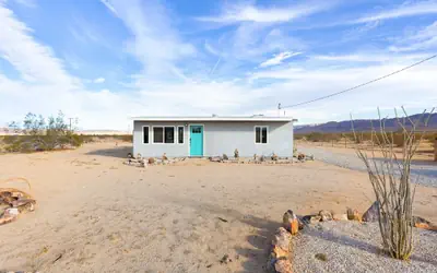 Mojave Ranch - Hot Tub, Fire Pit, Dark Skies And Desert Views! 2 Bedroom Home by RedAwning