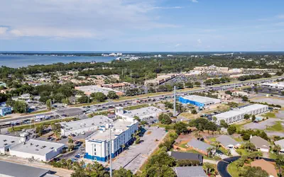 Holiday Inn Express and Suites Destin Miramar Beach by IHG