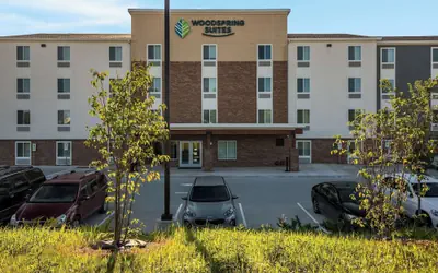 Woodspring Suites Milwaukee - Menomonee Falls