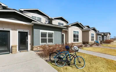 Urban Oasis near Breweries & Old Town - Free Bikes