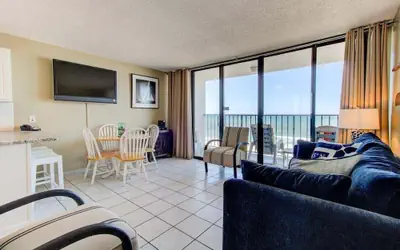 0610 Smooth Sailing by Atlantic Towers