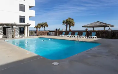 0606 Endless Summer by Atlantic Towers