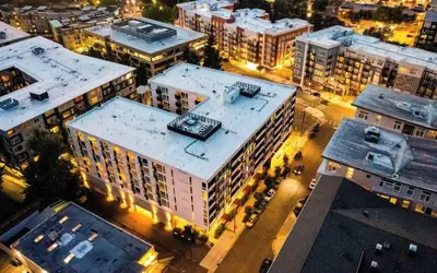 Airy and Open Corner Loft - 92 Walkscore