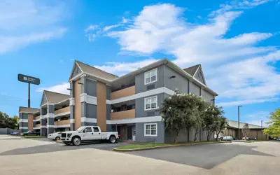 Mainstay Suites Knoxville - Cedar Bluff