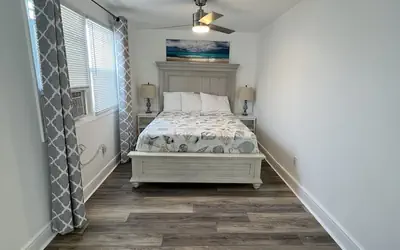 Crystal Sands Apartments