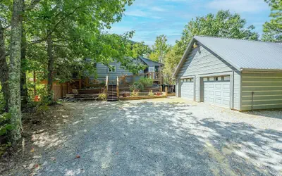 Family Adventure Lodge 5 Bedroom Cabin by RedAwning