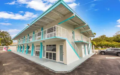 The New Yorker Miami Hotel