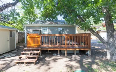 Tristian Suite Walk to Main Street