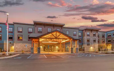 Cambria Hotel Lake Placid - Lakeside Resort