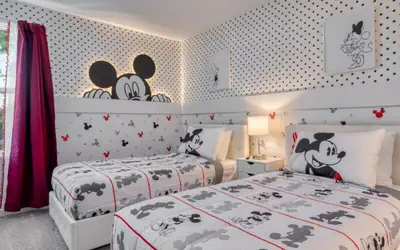 Gorgeous Themed Home for Family fun