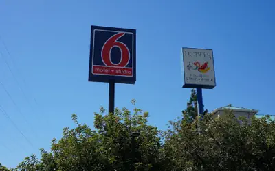 Studio 6 Belmont, CA – San Francisco - Redwood