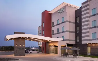 Fairfield by Marriott Inn & Suites Omaha at MH Landing
