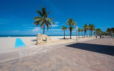 Casa Del Mar Beach Apartment