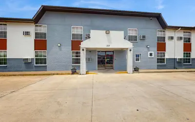 Red Lion Inn & Suites Olathe Kansas City