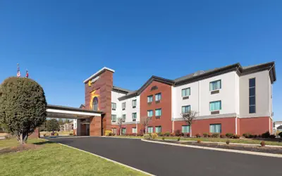La Quinta Inn & Suites by Wyndham Loudon