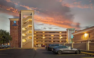 Best Western Mill River Manor