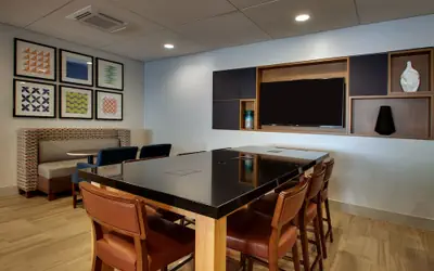 Holiday Inn Express Baltimore-BWI Airport West by IHG