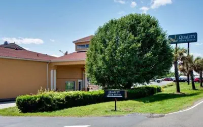 Quality Inn & Suites Monroe