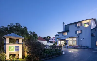 Holiday Inn Express Monterey-Cannery Row by IHG