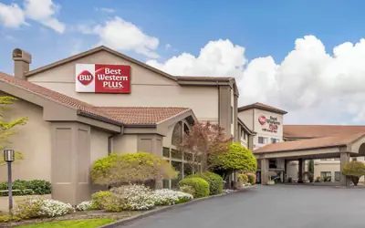 Best Western Plus Mill Creek Inn