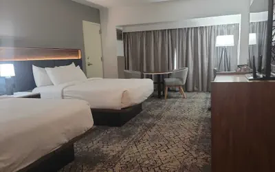 The Plaza Hotel Columbus at Capitol Square