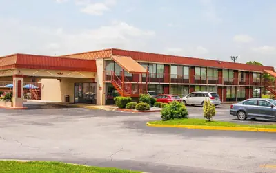 Econo Lodge Dyersburg I-155
