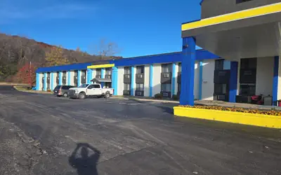 Days Inn by Wyndham Portage/Cascade Mountain area